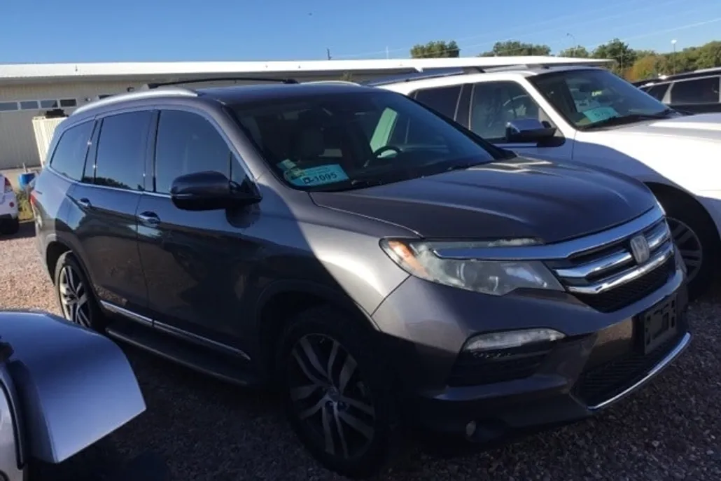 2018 Honda Pilot Elite photo 1
