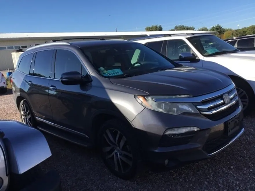 2018 Honda Pilot Elite photo 1
