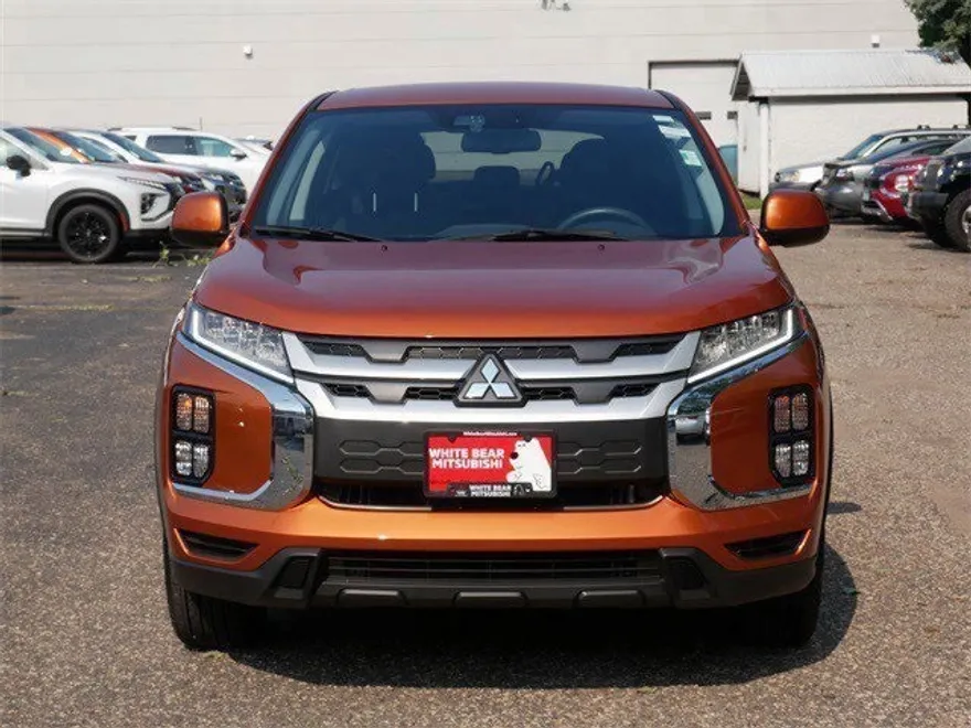 2024 Mitsubishi Outlander Sport ES photo 1