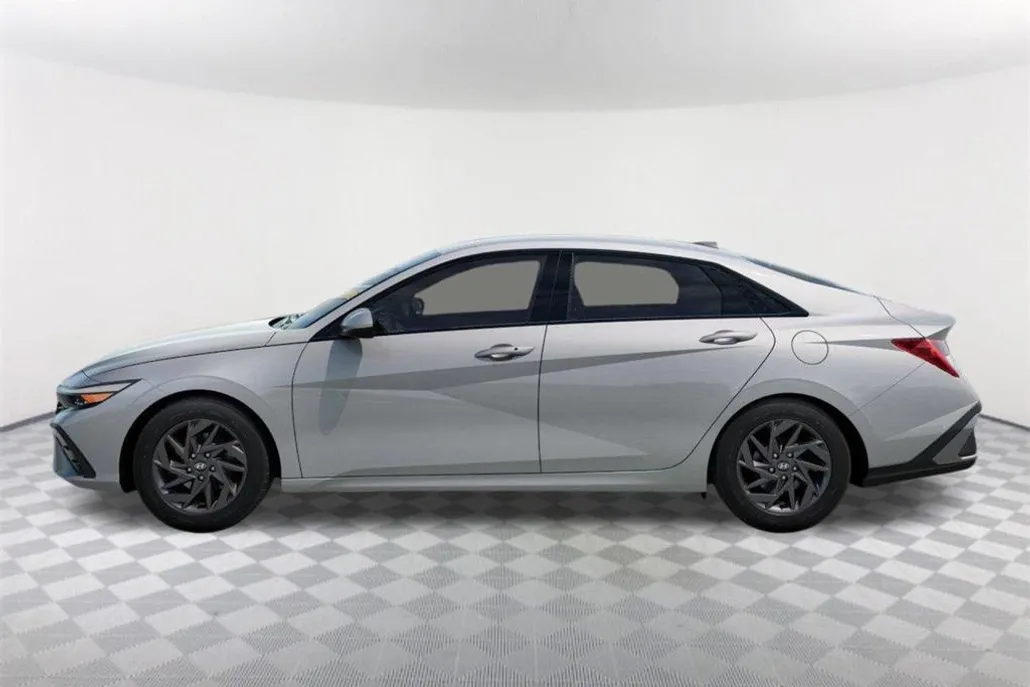 2025 Hyundai Elantra Hybrid Blue photo 1