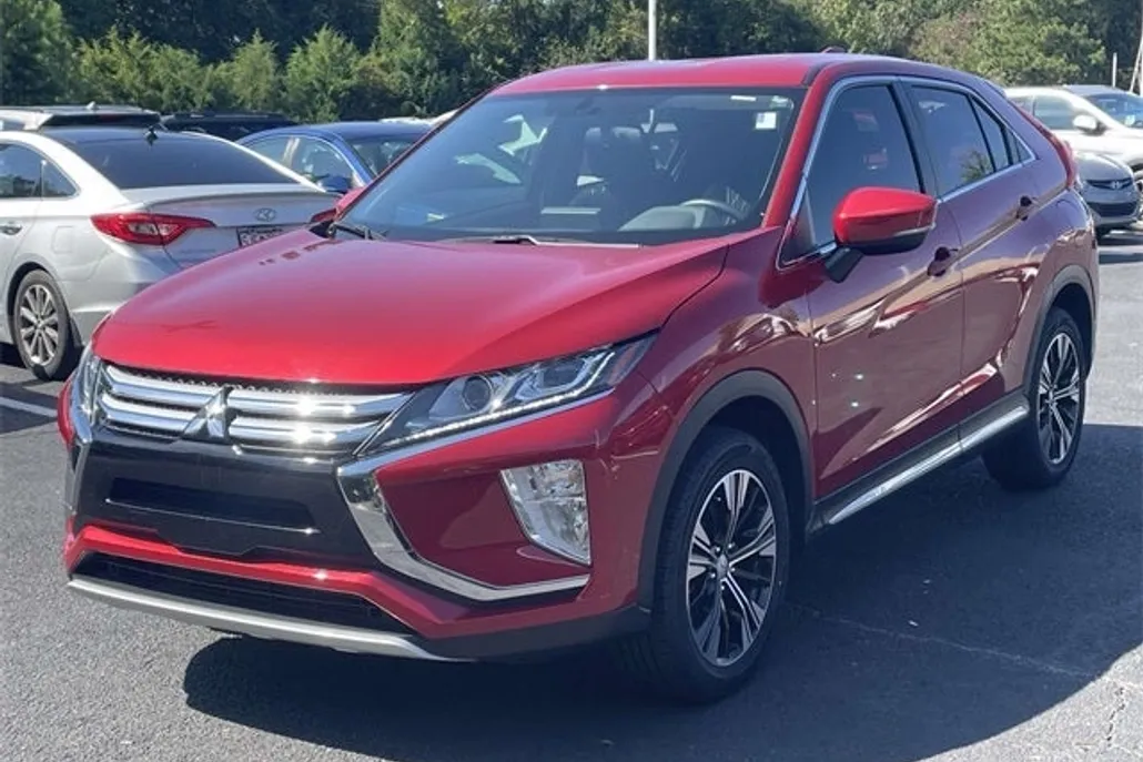 2018 Mitsubishi Eclipse Cross SE photo 1