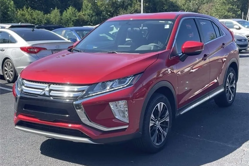 2018 Mitsubishi Eclipse Cross SE photo 1