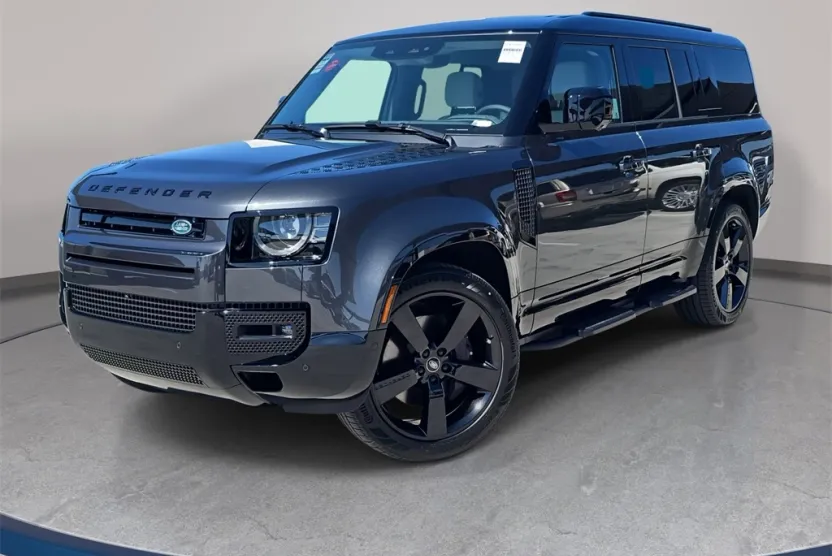 2025 Land Rover Defender 130 X-Dynamic SE photo 1