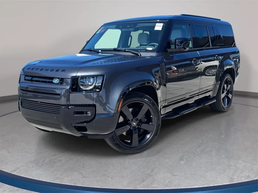 2025 Land Rover Defender 130 X-Dynamic SE photo 1