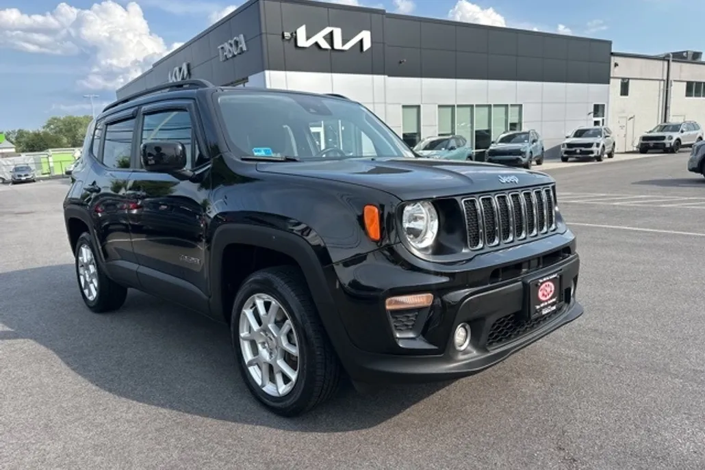 2021 Jeep Renegade Latitude photo 1