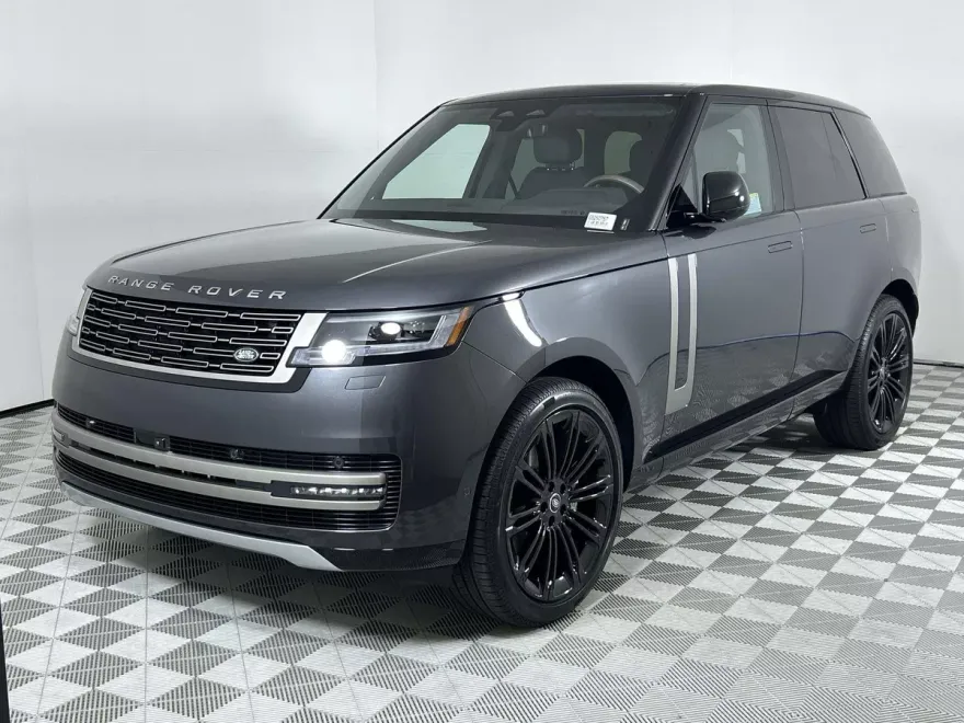 2025 Land Rover Range Rover SE photo 1