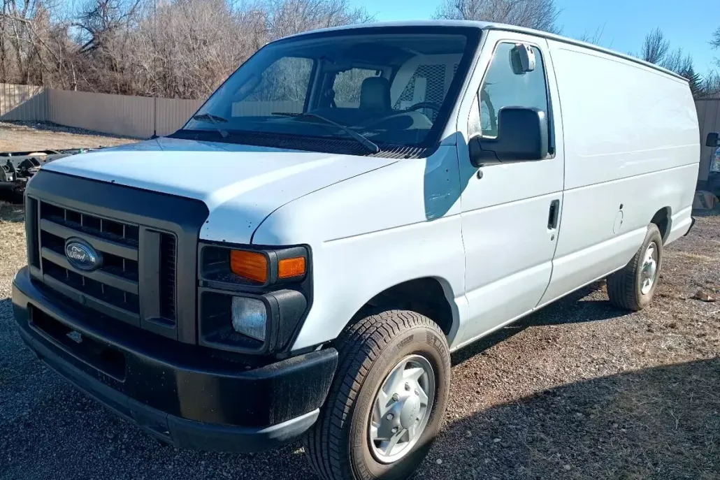 2012 Ford E-350 photo 1