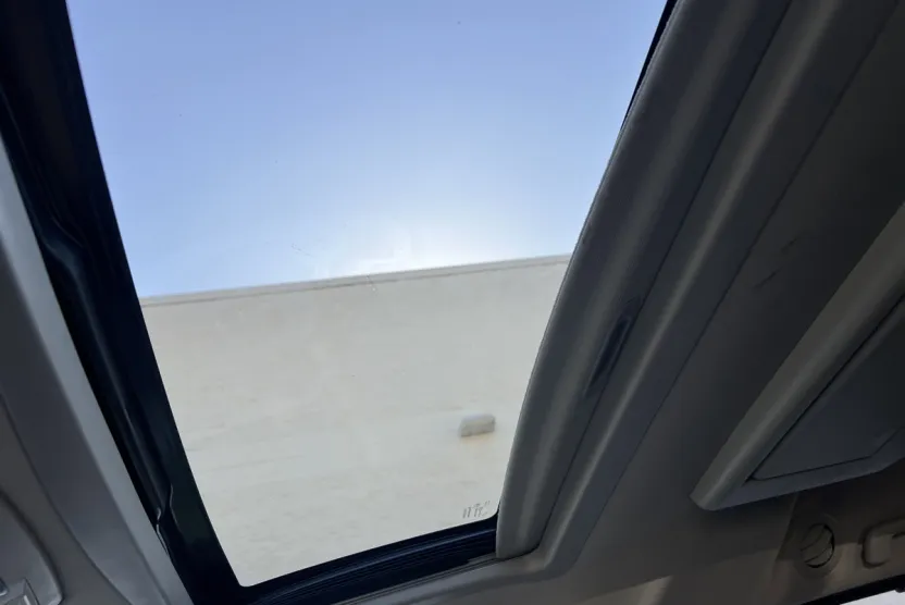 2017 Toyota Sienna XLE Premium photo 1