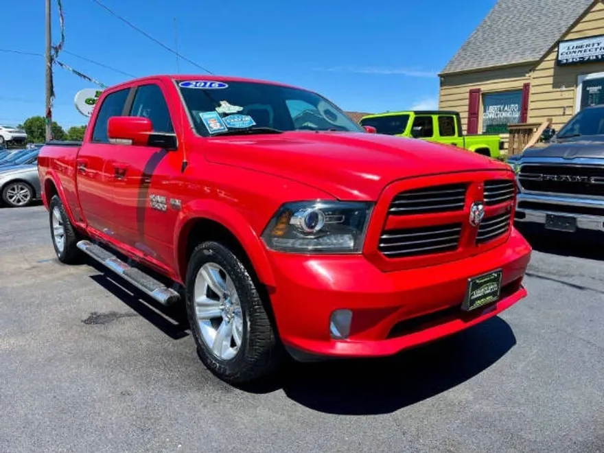 2016 Ram 1500 Sport photo 1