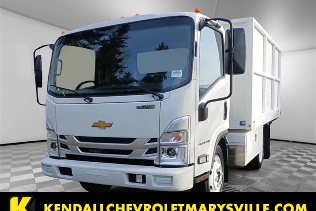 2025 Chevrolet Silverado 4500HD photo 1