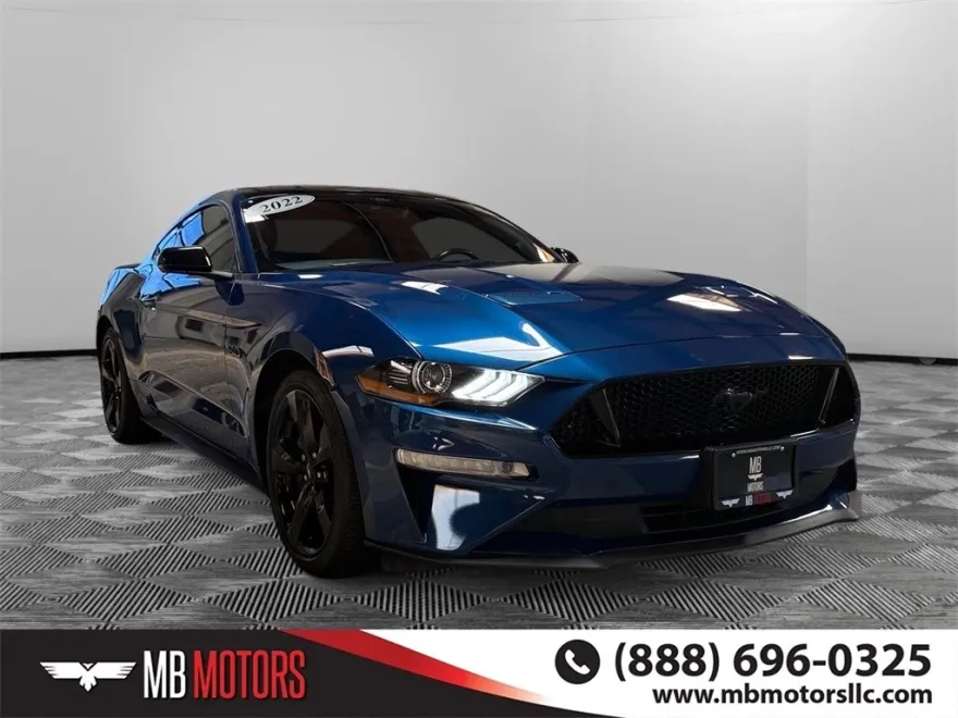 2022 Ford Mustang GT photo 1