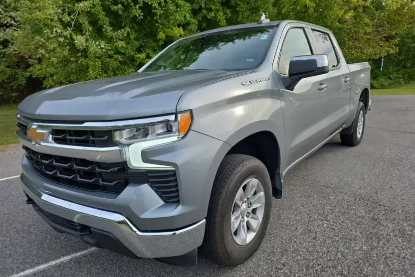 2025 Chevrolet Silverado 1500 photo 1