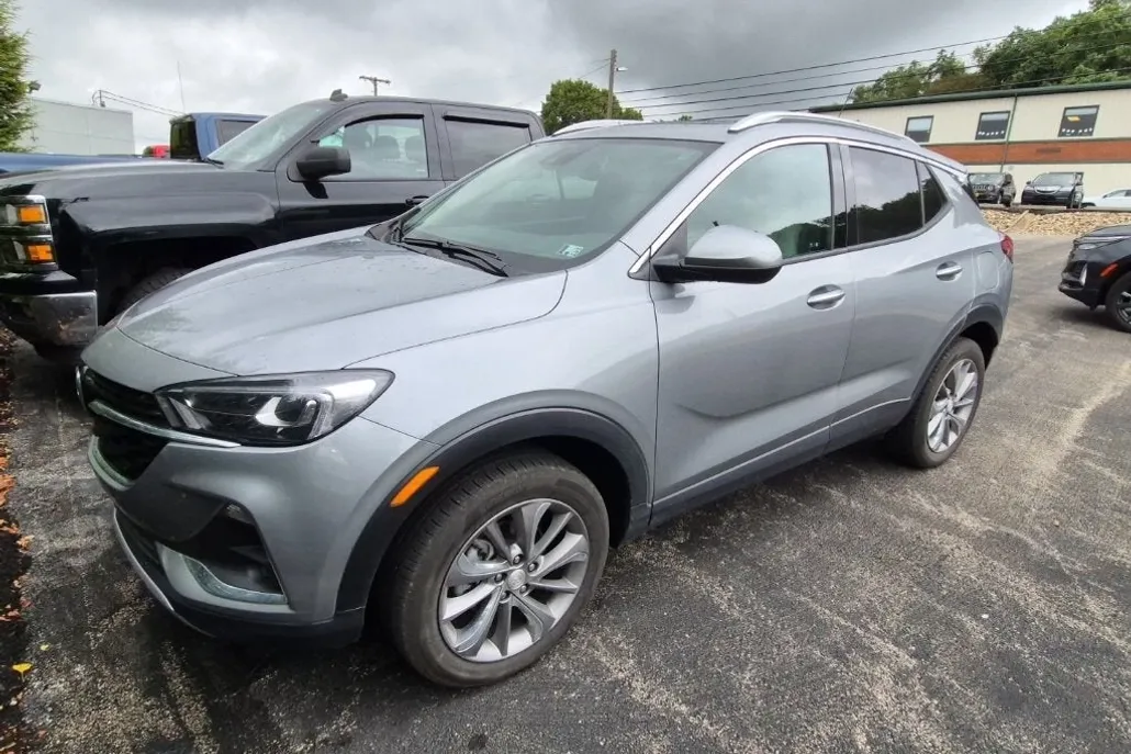 2023 Buick Encore Essence photo 1