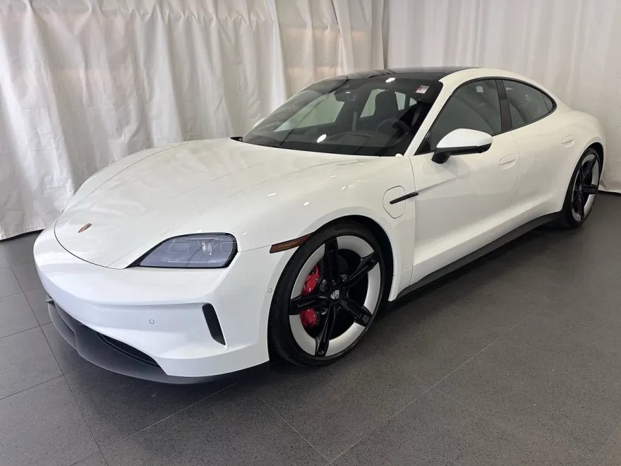 2025 Porsche Taycan 4S photo 1