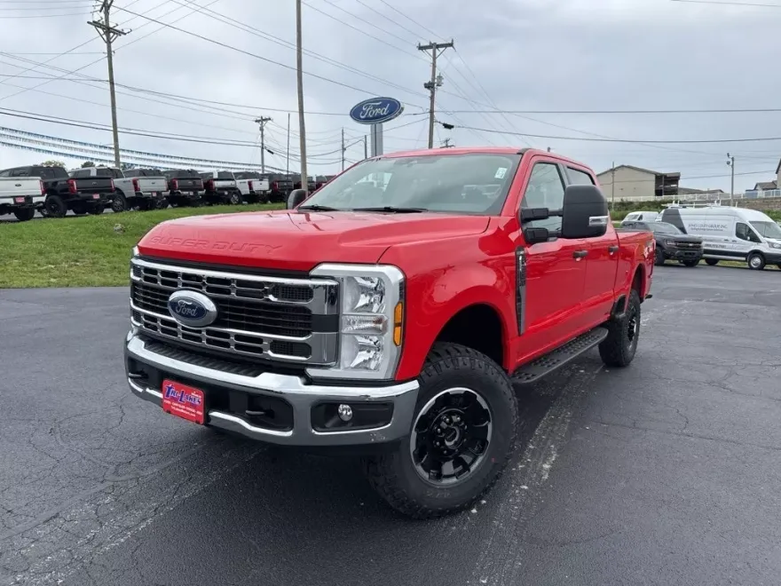 2025 Ford F-350 photo 1