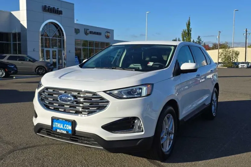 2021 Ford Edge SEL photo 1