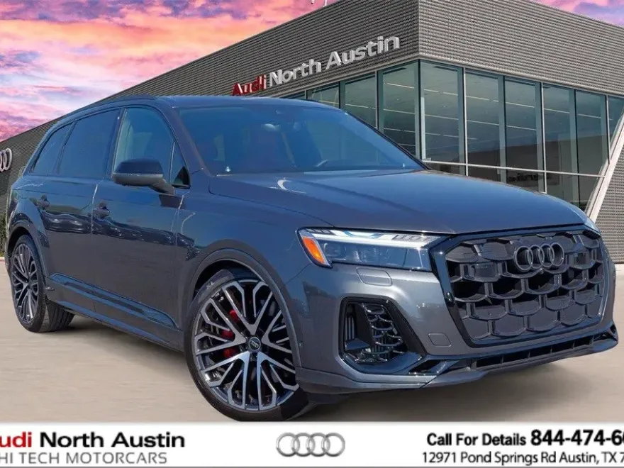 2025 Audi SQ7 Prestige photo 1