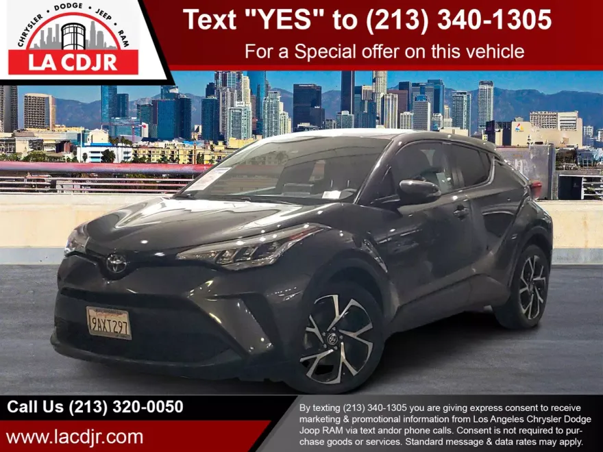 2022 Toyota C-HR XLE photo 1