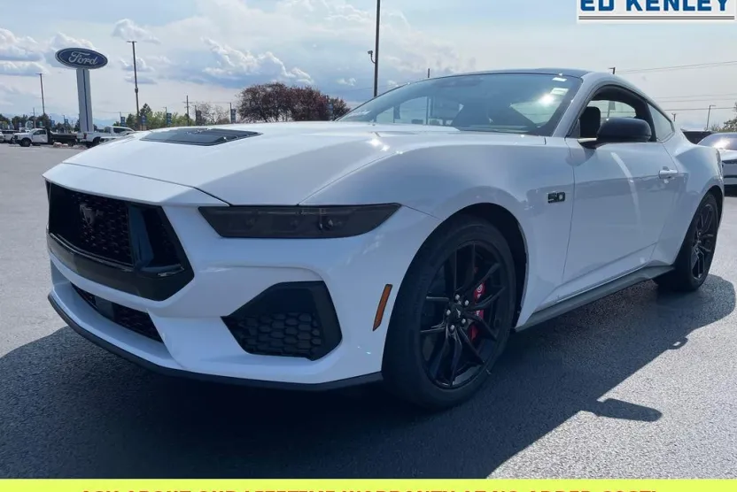2025 Ford Mustang GT Premium photo 1