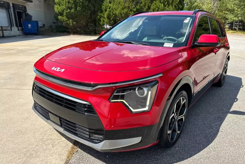2023 Kia Niro EX Touring photo 1
