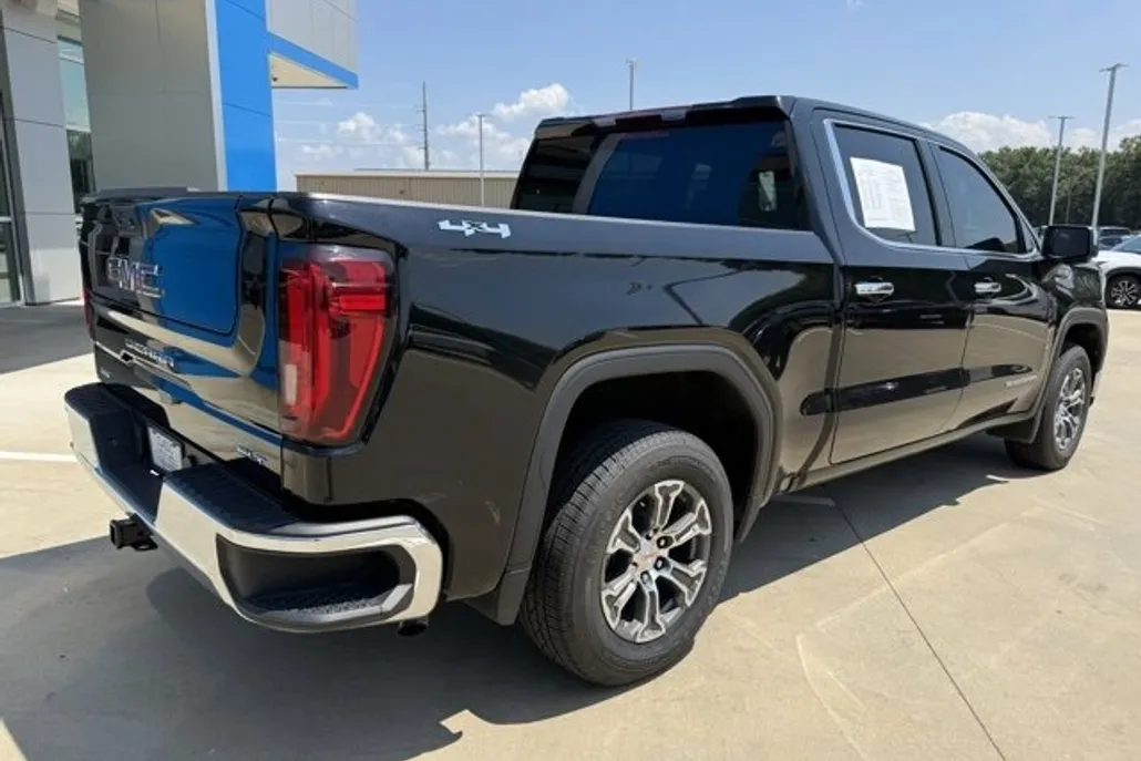 2024 Gmc Sierra 1500 SLT photo 1
