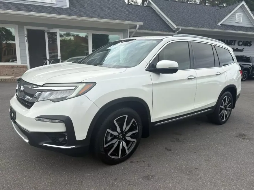 2019 Honda Pilot Touring Sport photo 1