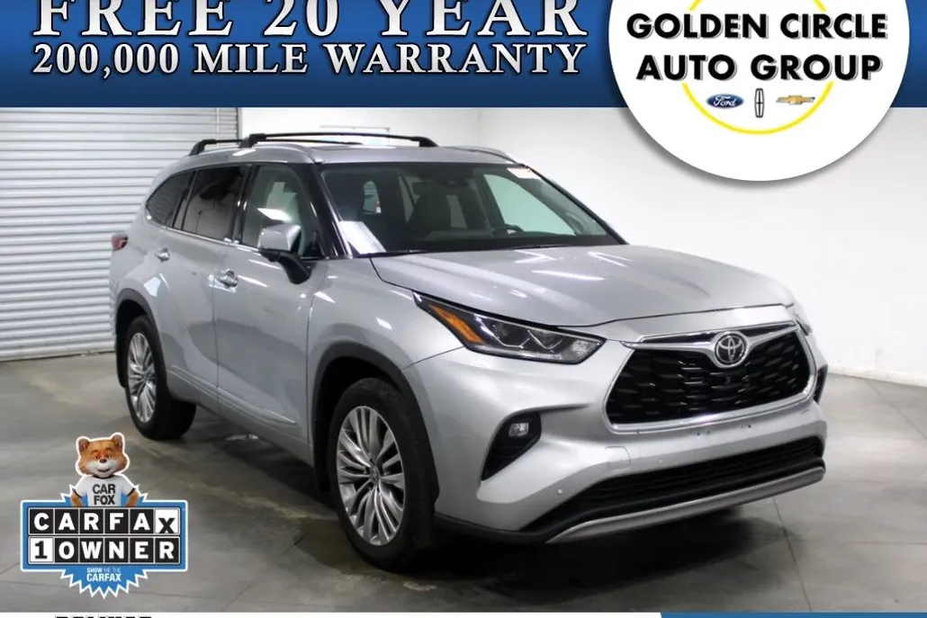 2023 Toyota Highlander Platinum photo 1