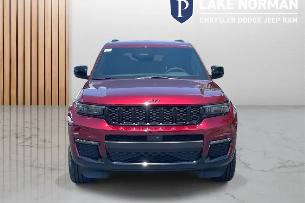 2025 Jeep Grand Cherokee Limited photo 1
