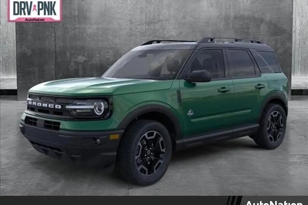 2025 Ford Bronco Outer Banks photo 1