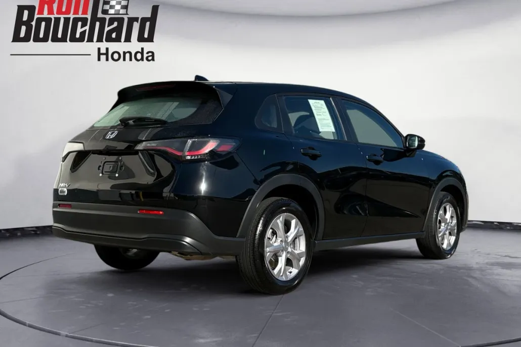 2023 Honda HR-V LX photo 1