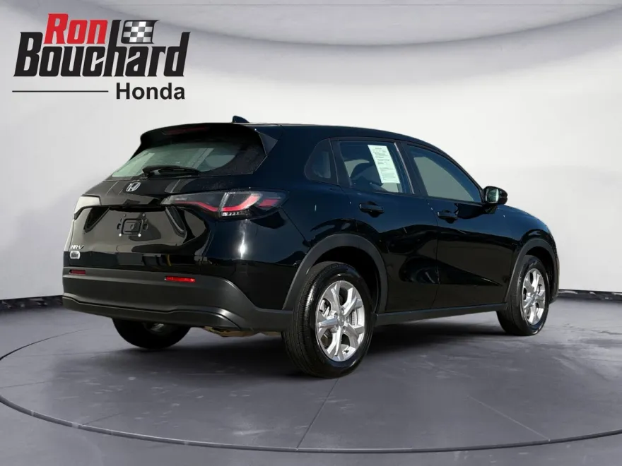 2023 Honda HR-V LX photo 1
