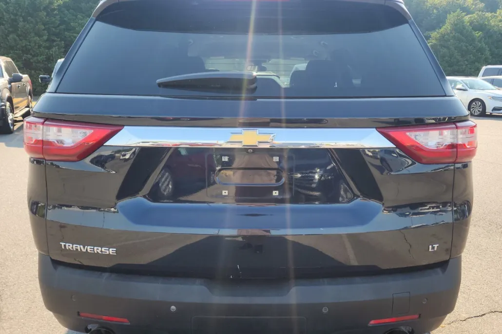 2020 Chevrolet Traverse Cloth 1LT photo 1