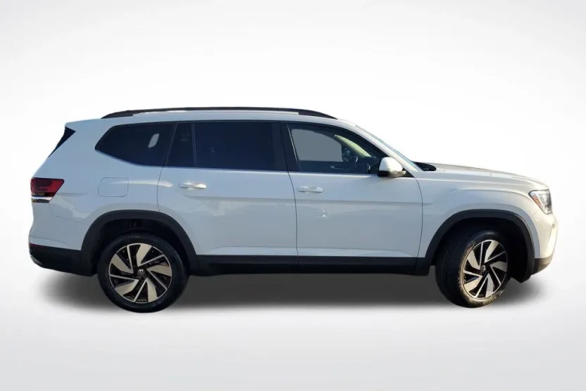 2024 Volkswagen Atlas SE Technology photo 1