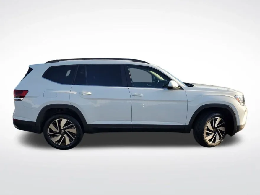 2024 Volkswagen Atlas SE Technology photo 1