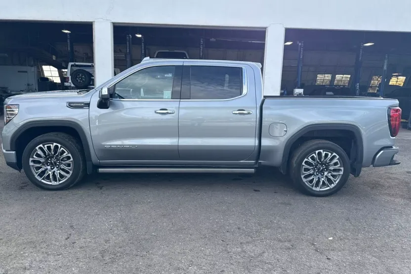 2024 Gmc Sierra 1500 Denali Ultimate photo 1