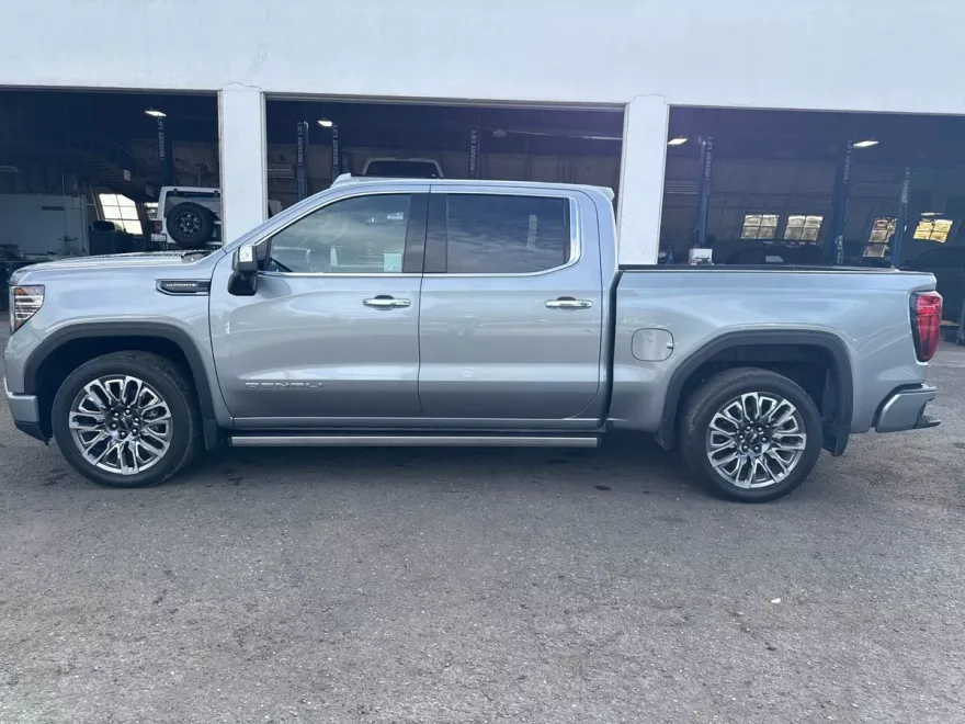 2024 Gmc Sierra 1500 Denali Ultimate photo 1