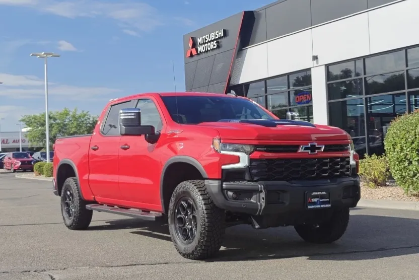 2024 Chevrolet Silverado 1500 ZR2 photo 1