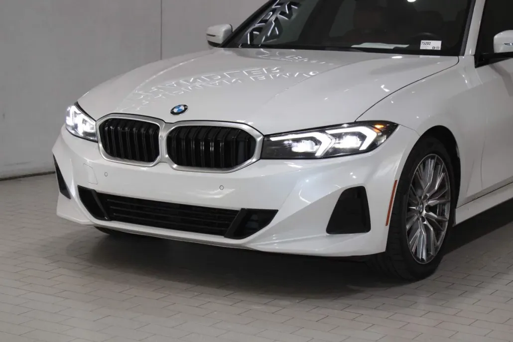2023 Bmw 330i photo 1