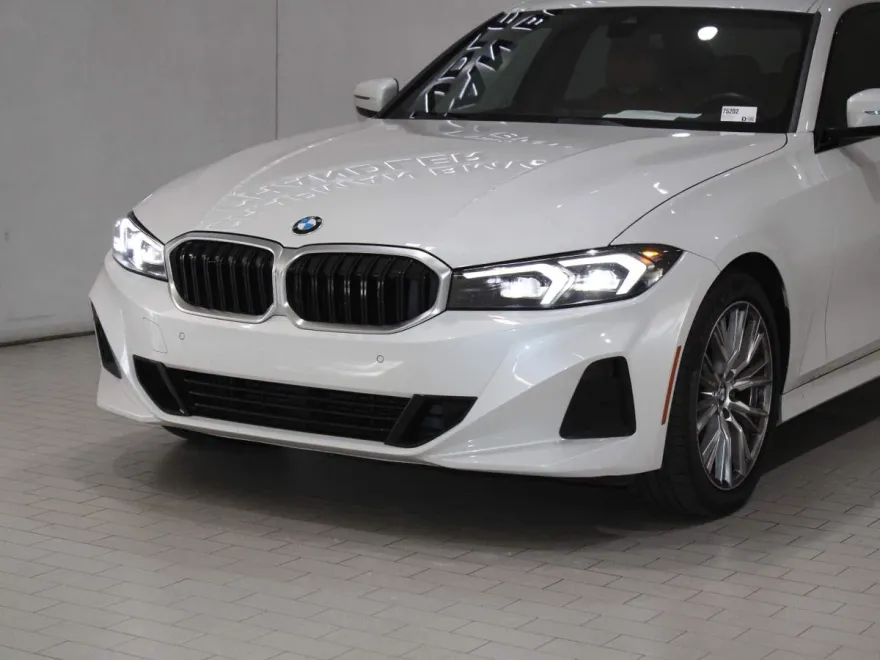 2023 Bmw 330i photo 1