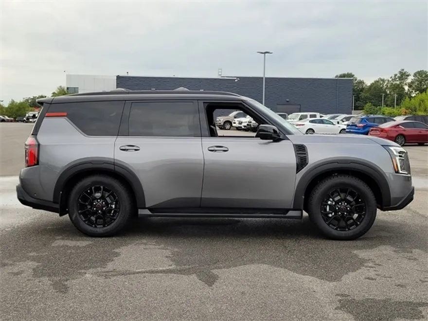 2025 Nissan Armada photo 1