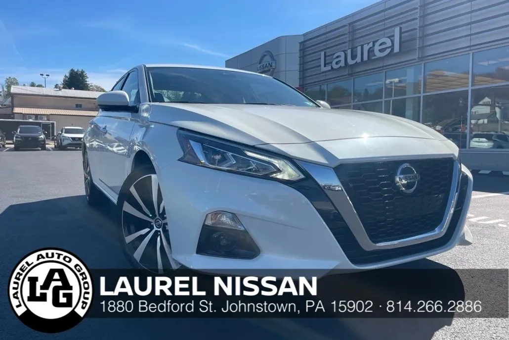 2021 Nissan Altima 2.5 Platinum photo 1