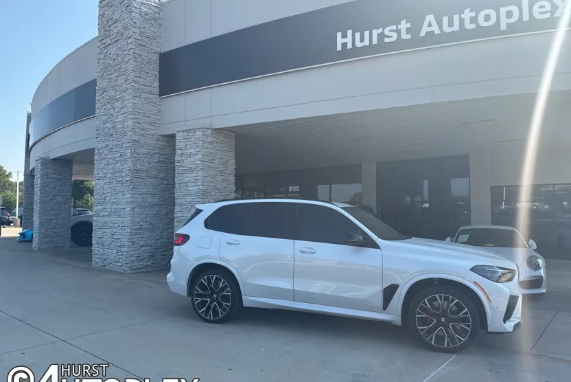 2022 Bmw X5 M photo 1