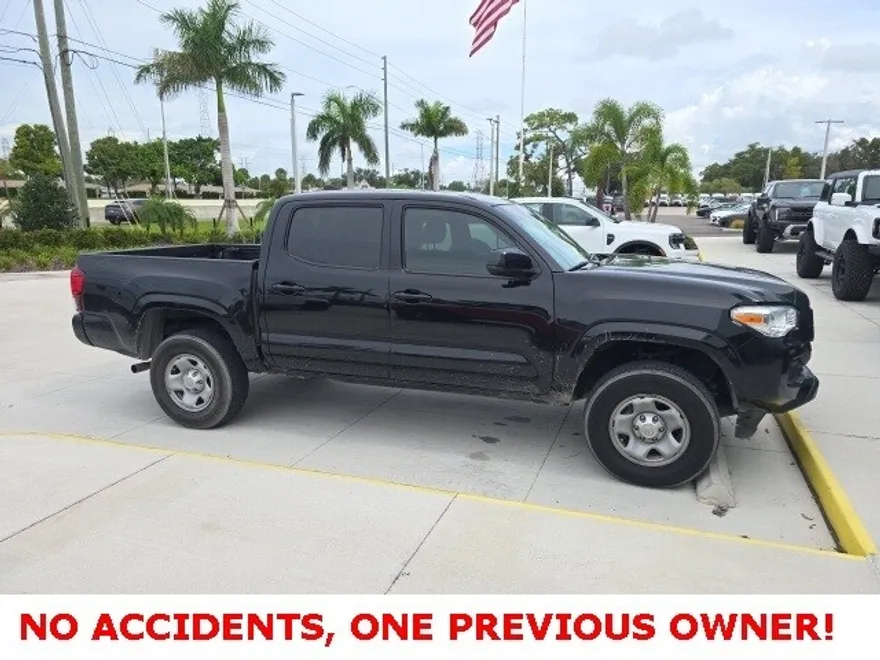 2022 Toyota Tacoma SR photo 1