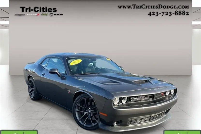 2023 Dodge Challenger R/T Scat Pack photo 1