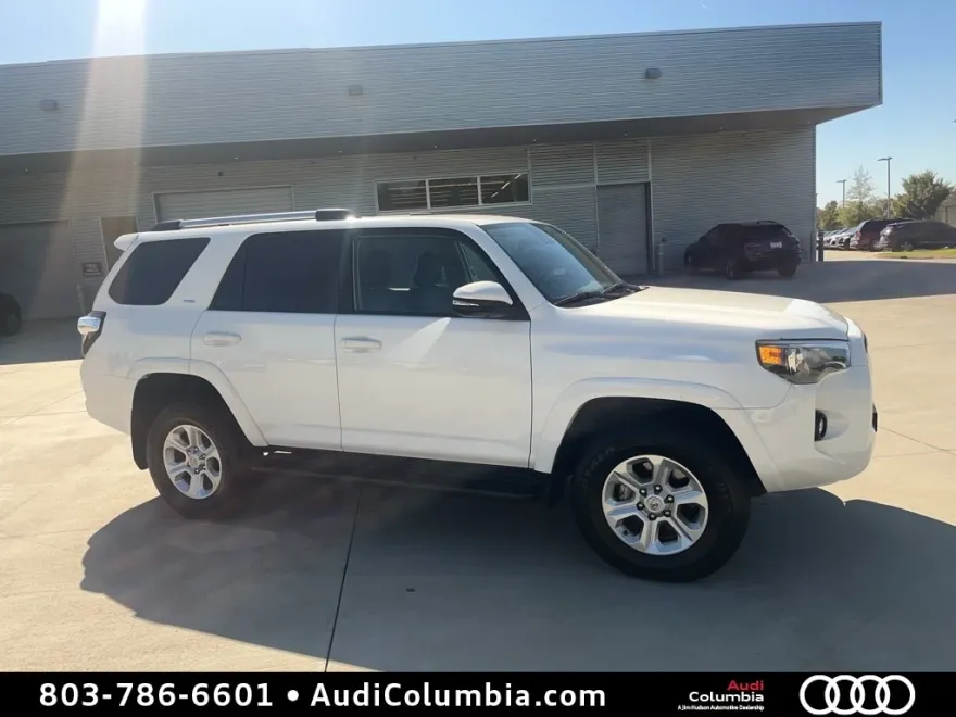 2024 Toyota 4Runner SR5 Premium photo 1