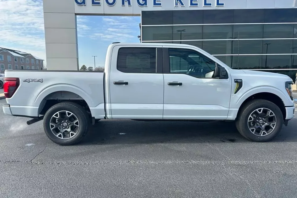 2025 Ford F-150 STX photo 1