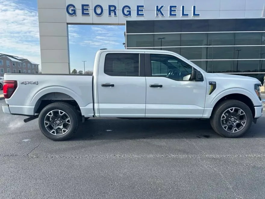 2025 Ford F-150 STX photo 1