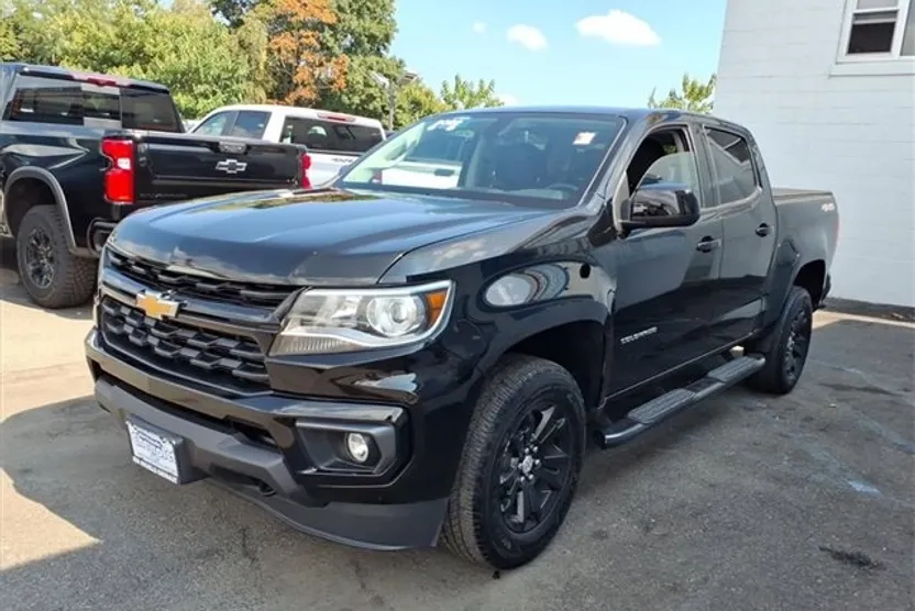 2022 Chevrolet Colorado LT photo 1