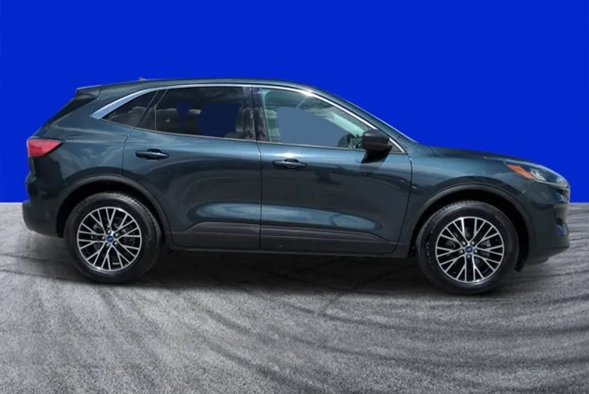 2022 Ford Escape SE Plug-In Hybrid photo 1