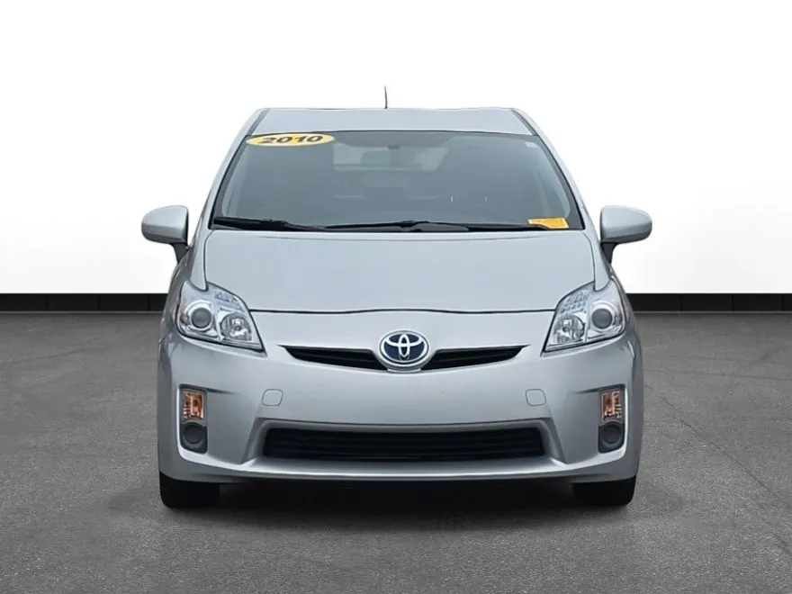 2010 Toyota Prius Two photo 1